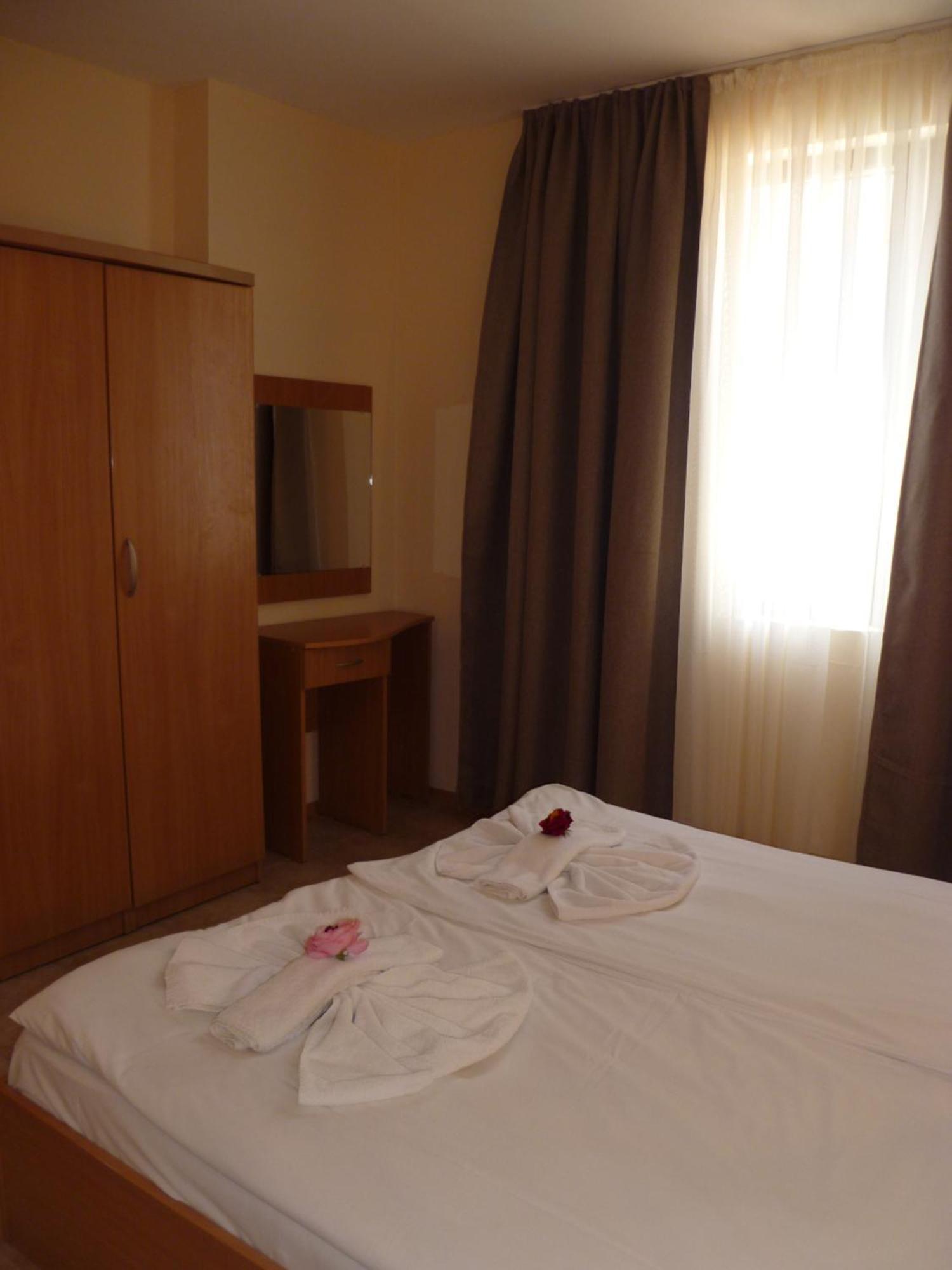 Aparthotel Rose Village Slantschew brjag Exterior foto